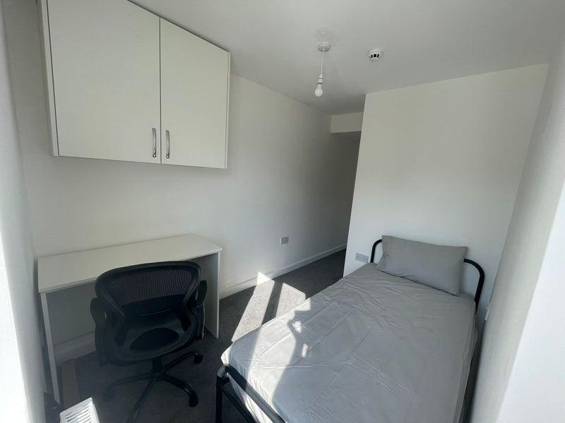 Room Flecknose Street in Coventry
