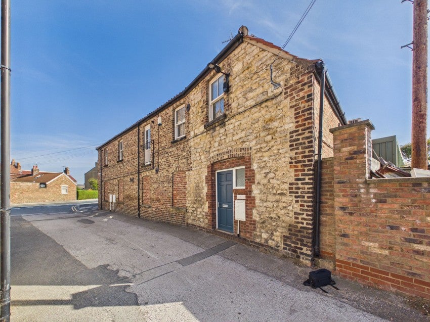 Flat Parliament Street in Norton-on-Derwent