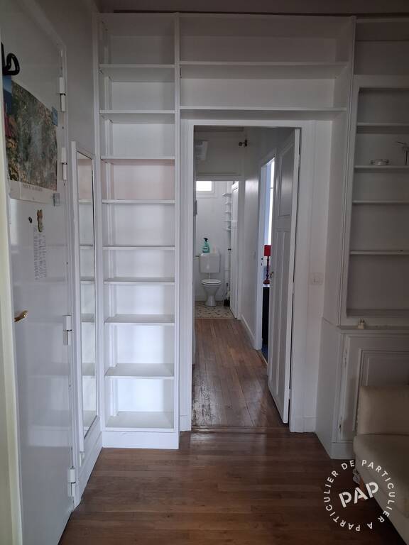 Flat Rue Ampère in Paris