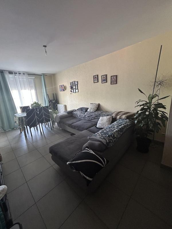 Flat Avenue Alsace Lorraine in Bourgoin-Jallieu