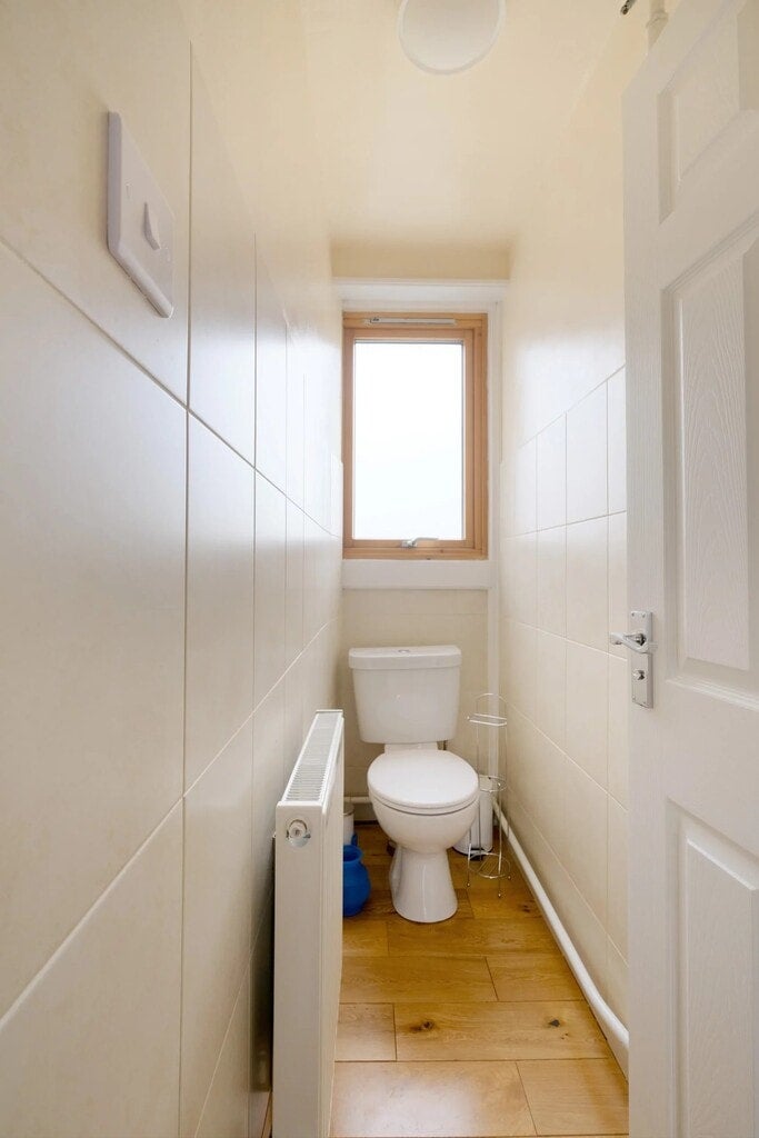 Room Robsart Street in Greater London