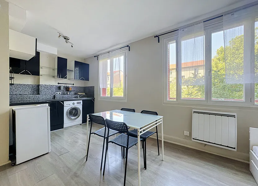 Flat Rue de la Bussière in Oullins-Pierre-Bénite