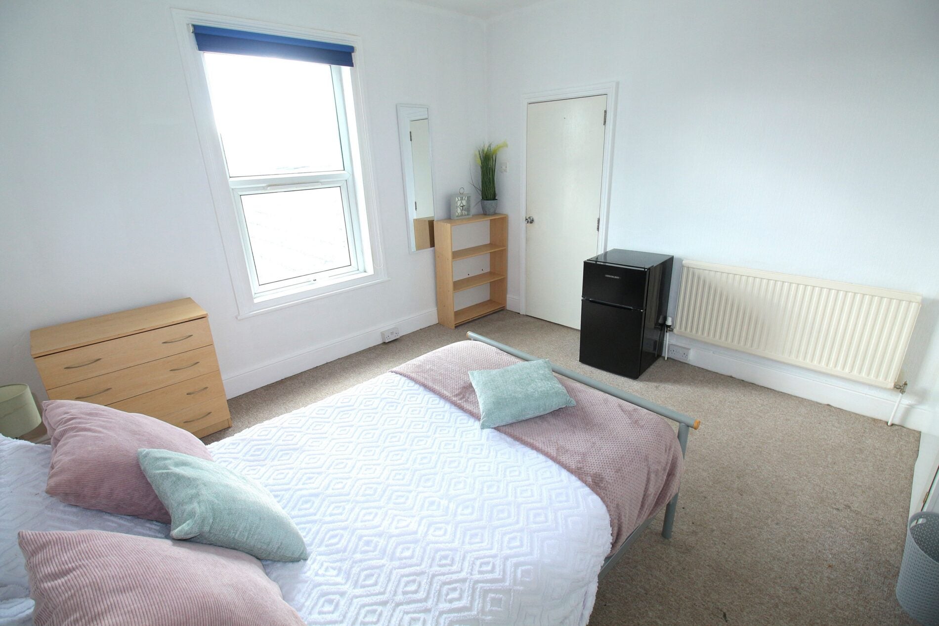 Room Richmond Road in Lincoln