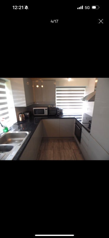 Room Fir Tree Gardens in Greater London