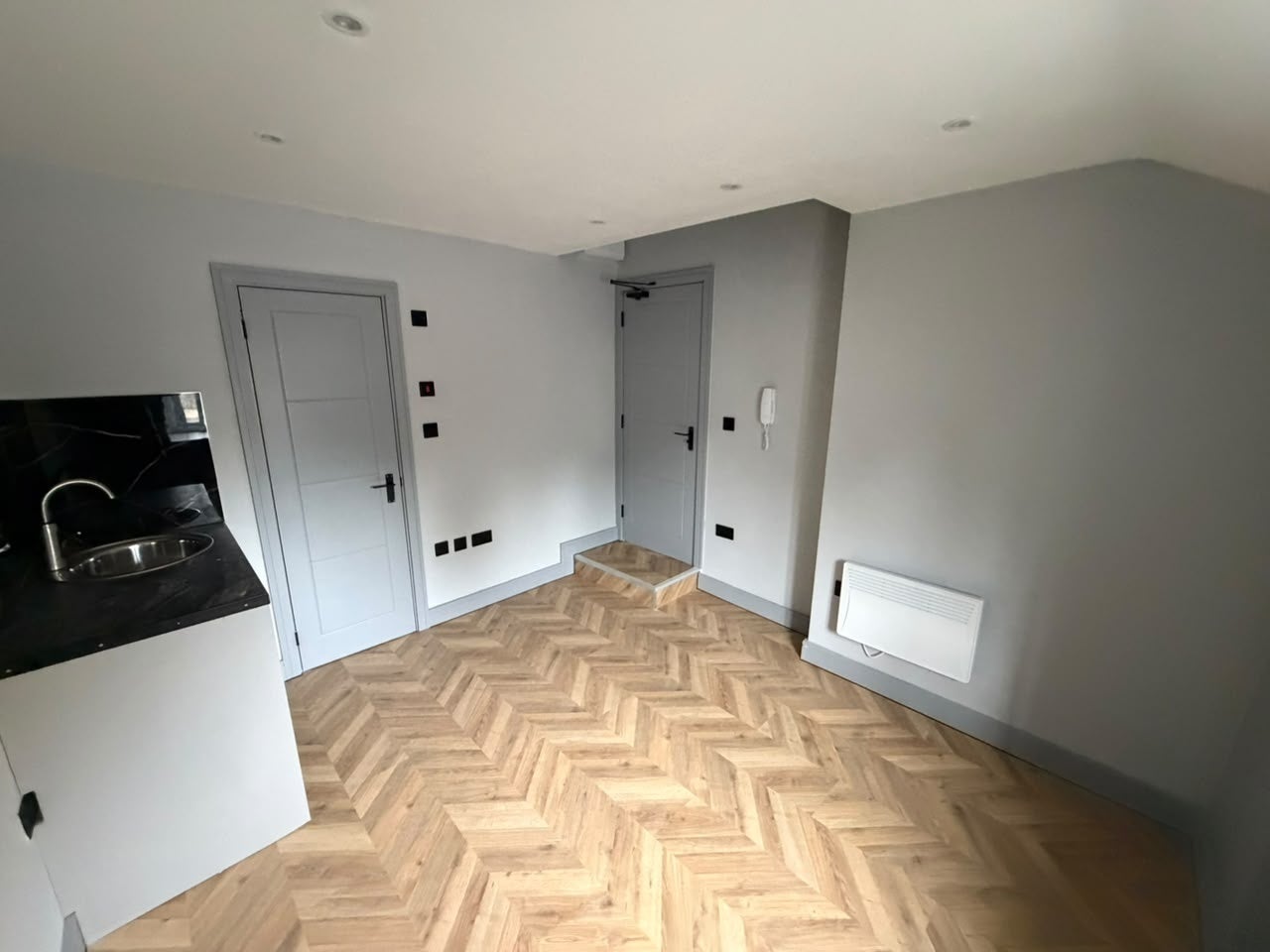 Flat London Road in Gravesham