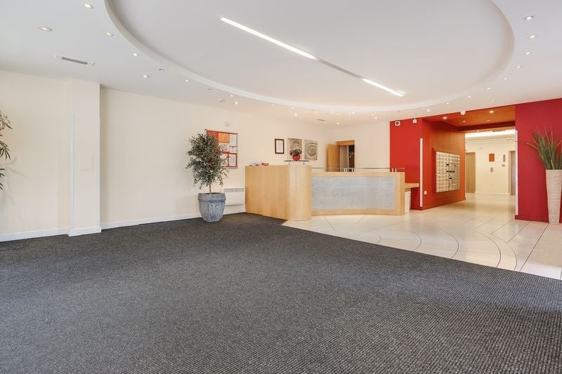 Flat Centreway Apartments in Greater London