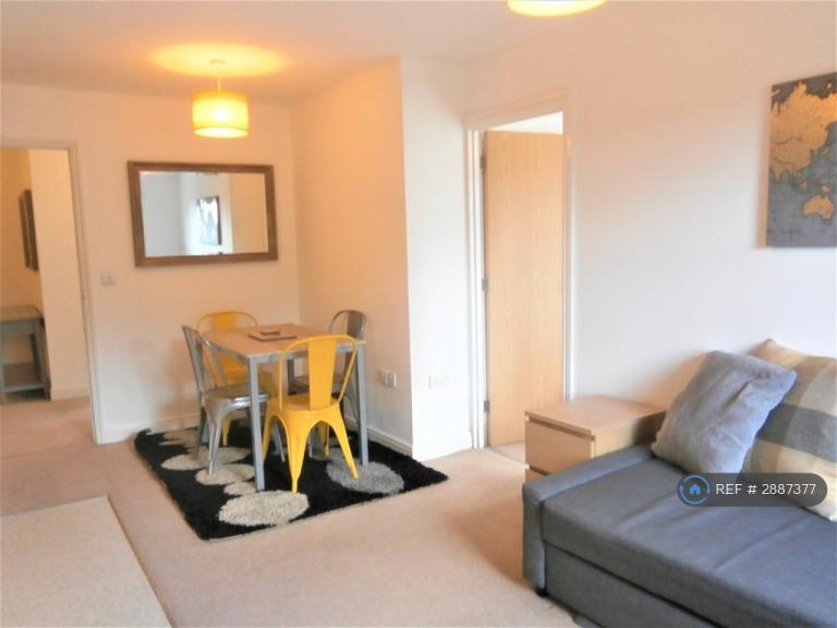 Flat Bingley Court in Canterbury