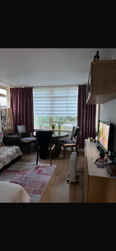 Flat Churchill Gardens Road in City of Westminster