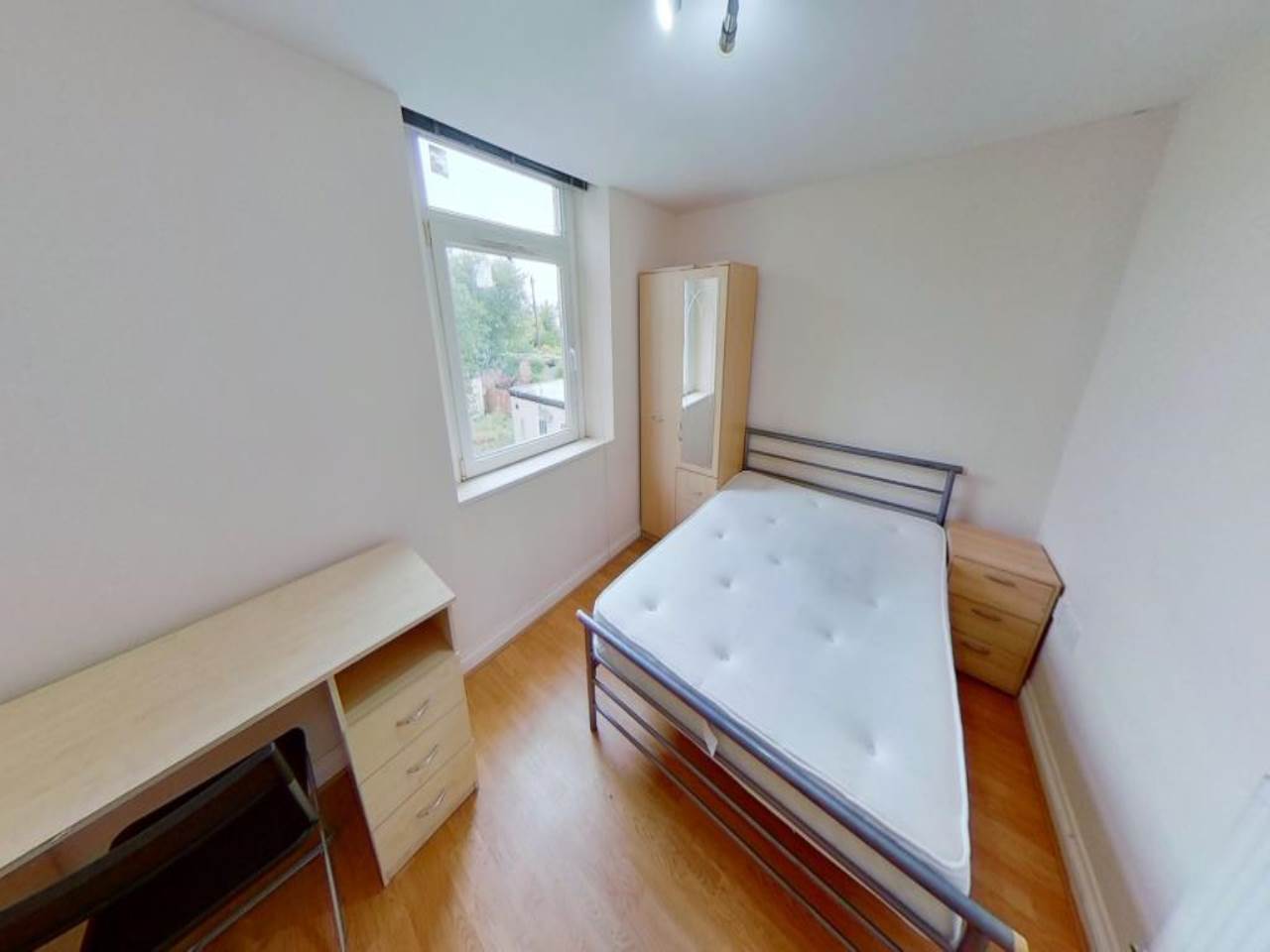 Flat Northcote Lane in Cardiff