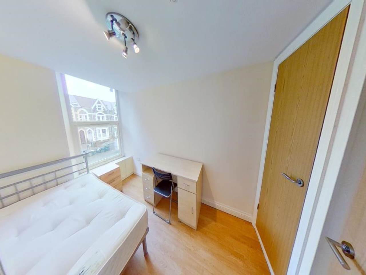 Flat Northcote Lane in Cardiff