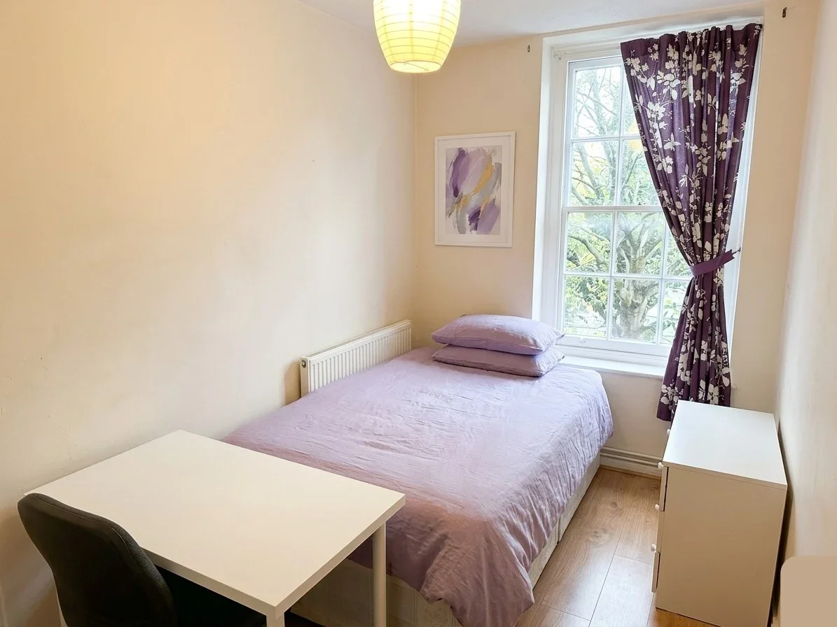 Room Penfold Street in City of Westminster