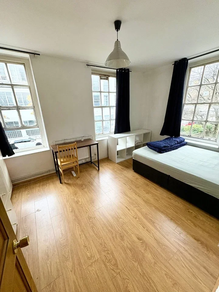 Room Penfold Street in City of Westminster