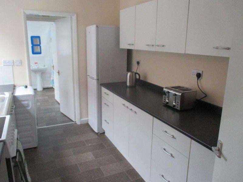 Room Croppers Hill in St Helens