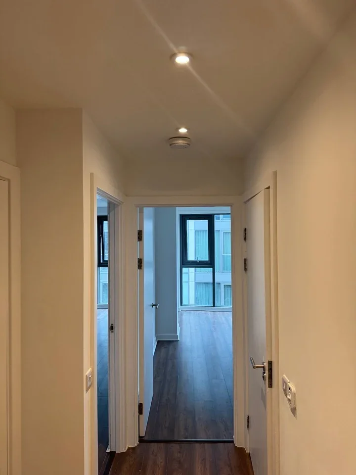 Flat Osiers Road in Greater London