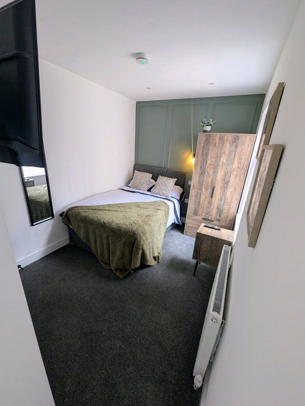 Room Wadham Street in Stoke-on-Trent