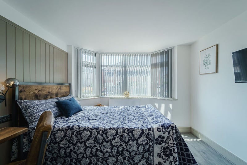 Room Glover Street in Coventry