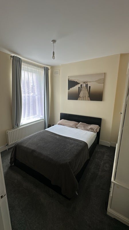 Room Milson Road in Greater London