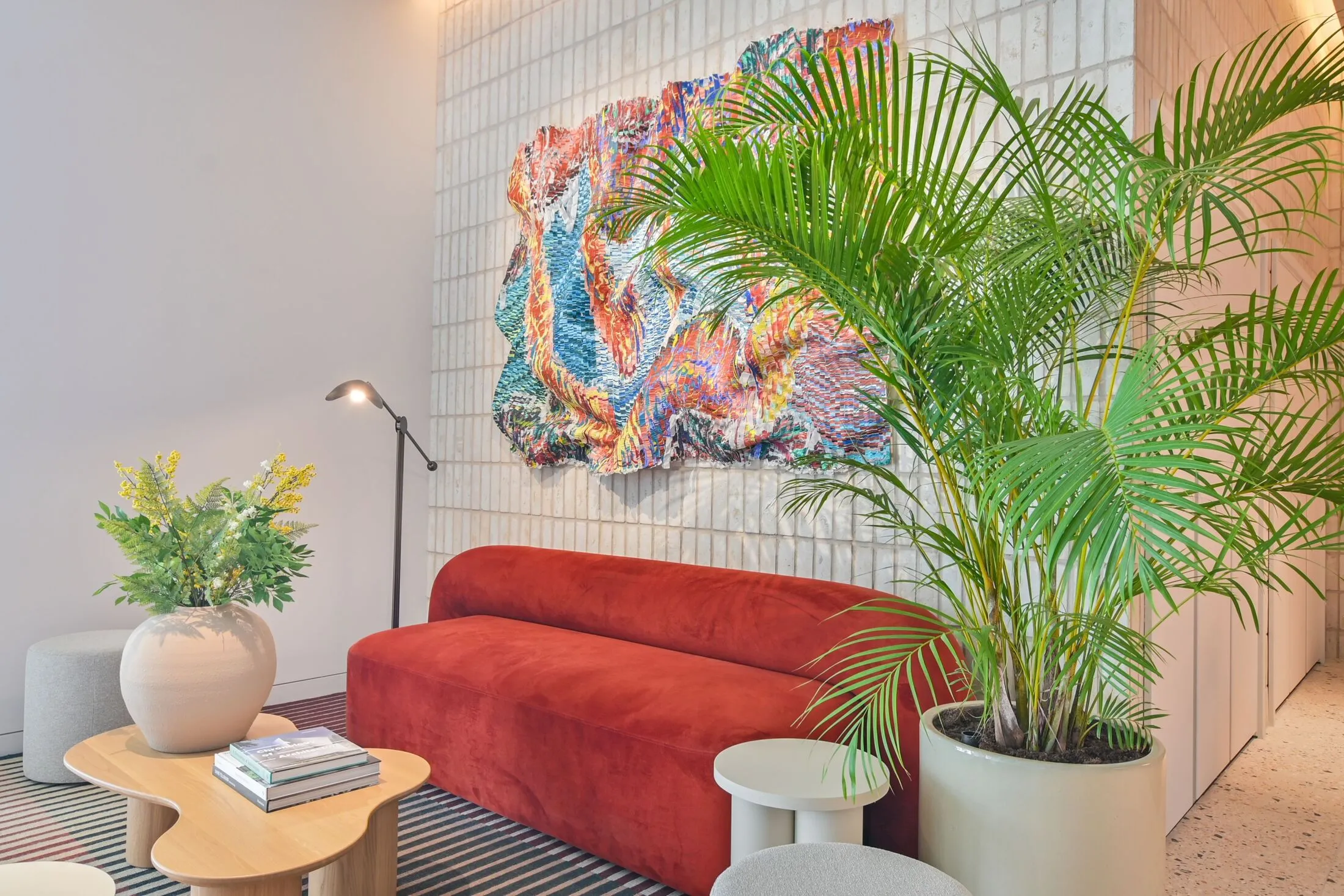 Flat Cairnfield Avenue in Greater London