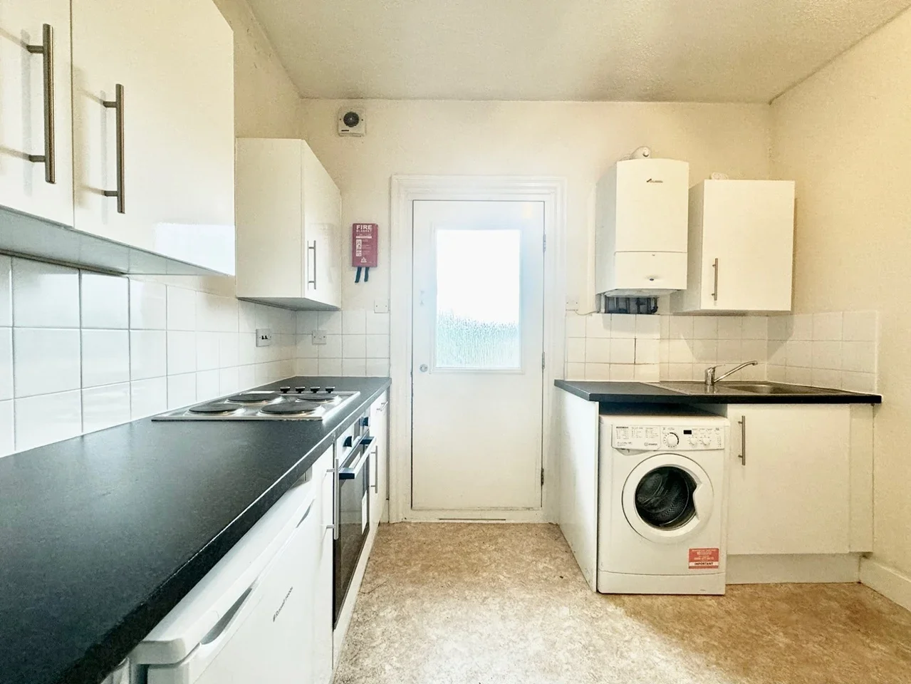 Flat Putney High Street in Greater London