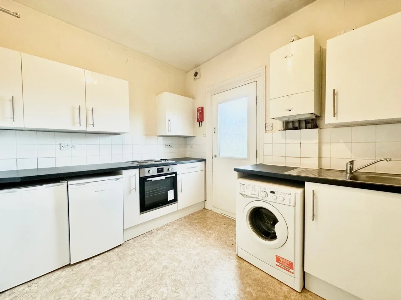 Flat Putney High Street in Greater London