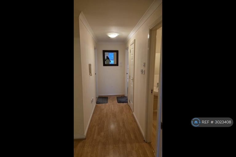 Flat Haymarket Crescent in Livingston