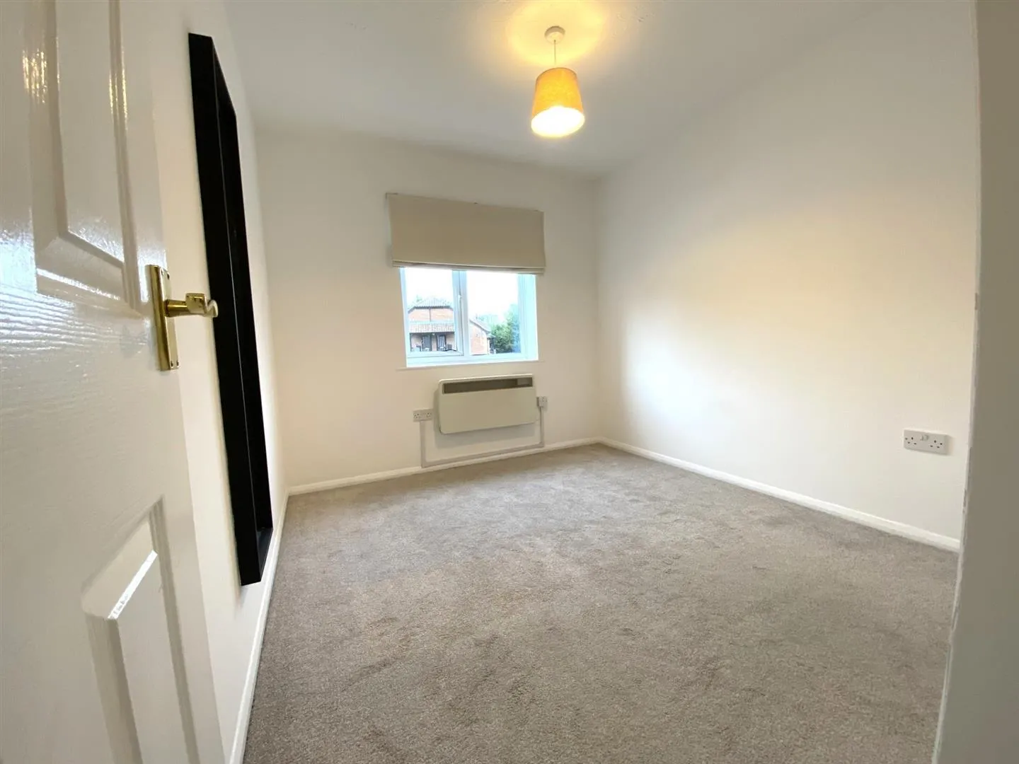 Flat Eagle Drive in Greater London