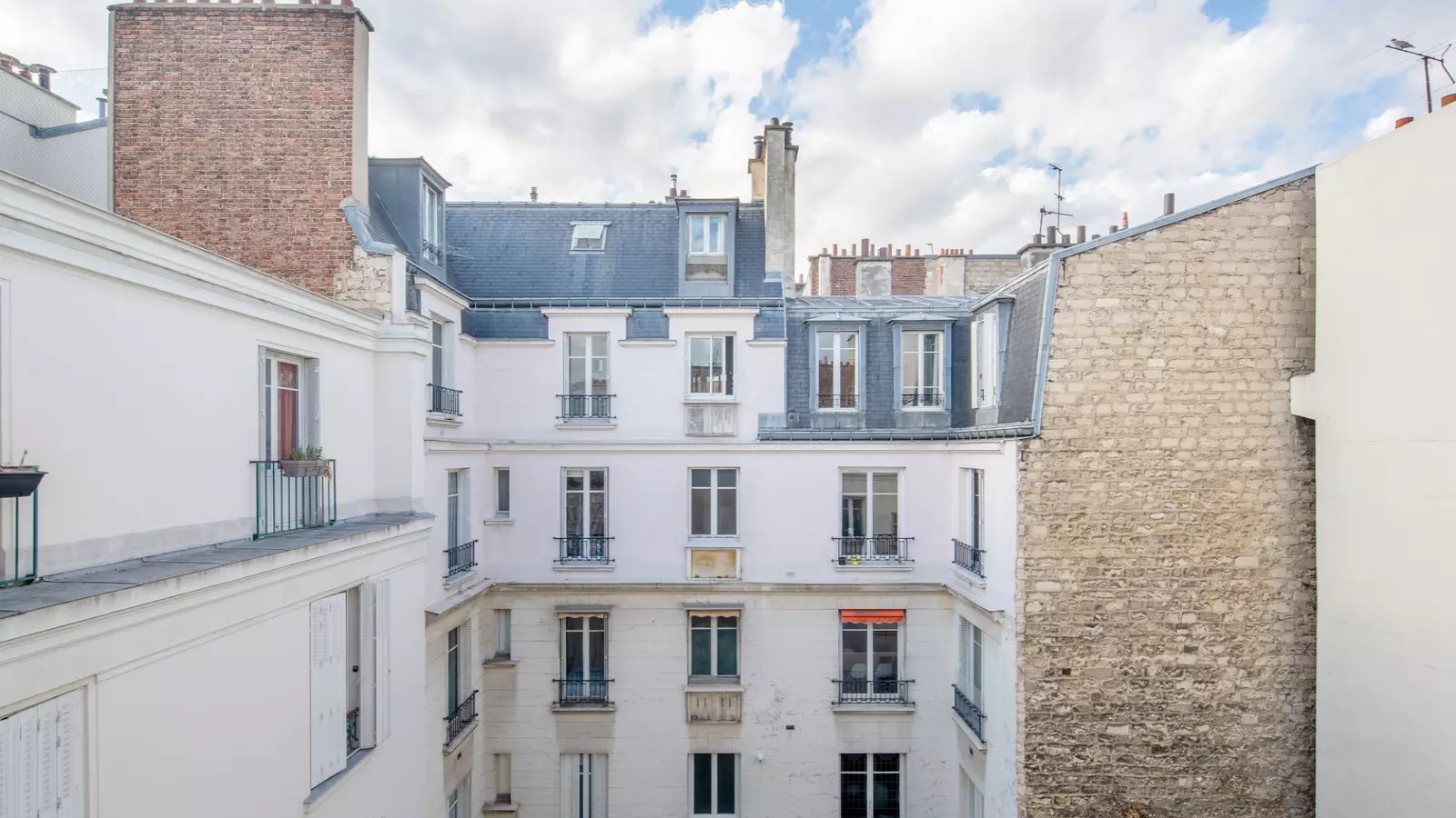 Flat Avenue Niel in Paris