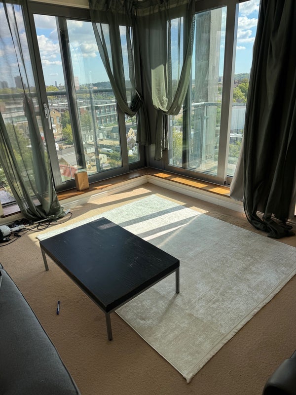 Room Sumner Road in Greater London