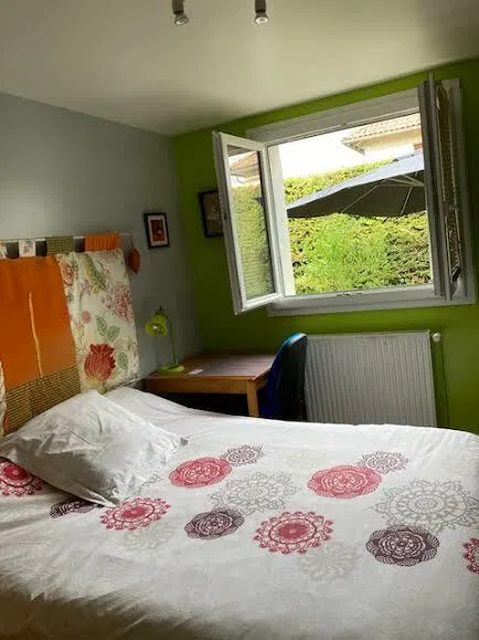 Chambre Rue des Chênes à Espinat