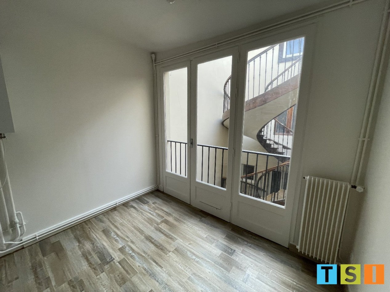Appartement Rue des Sallières à Ausson