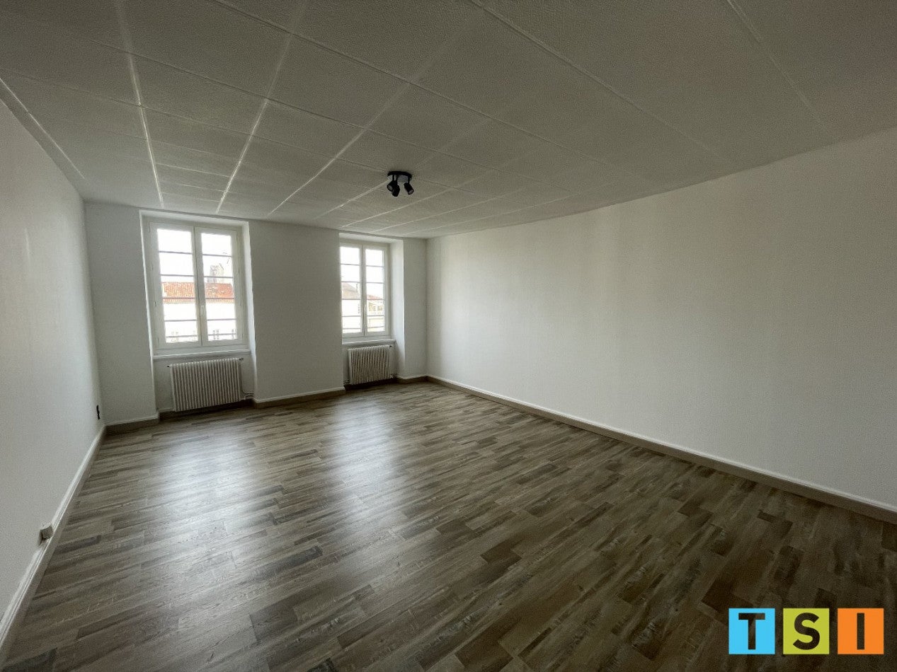 Appartement Rue des Sallières à Ausson