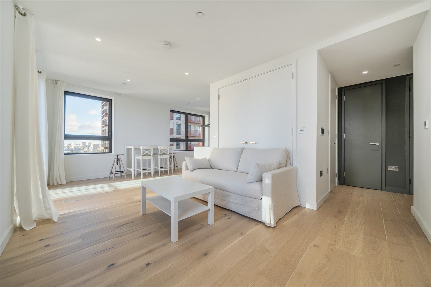 Flat East Parkside in Greater London
