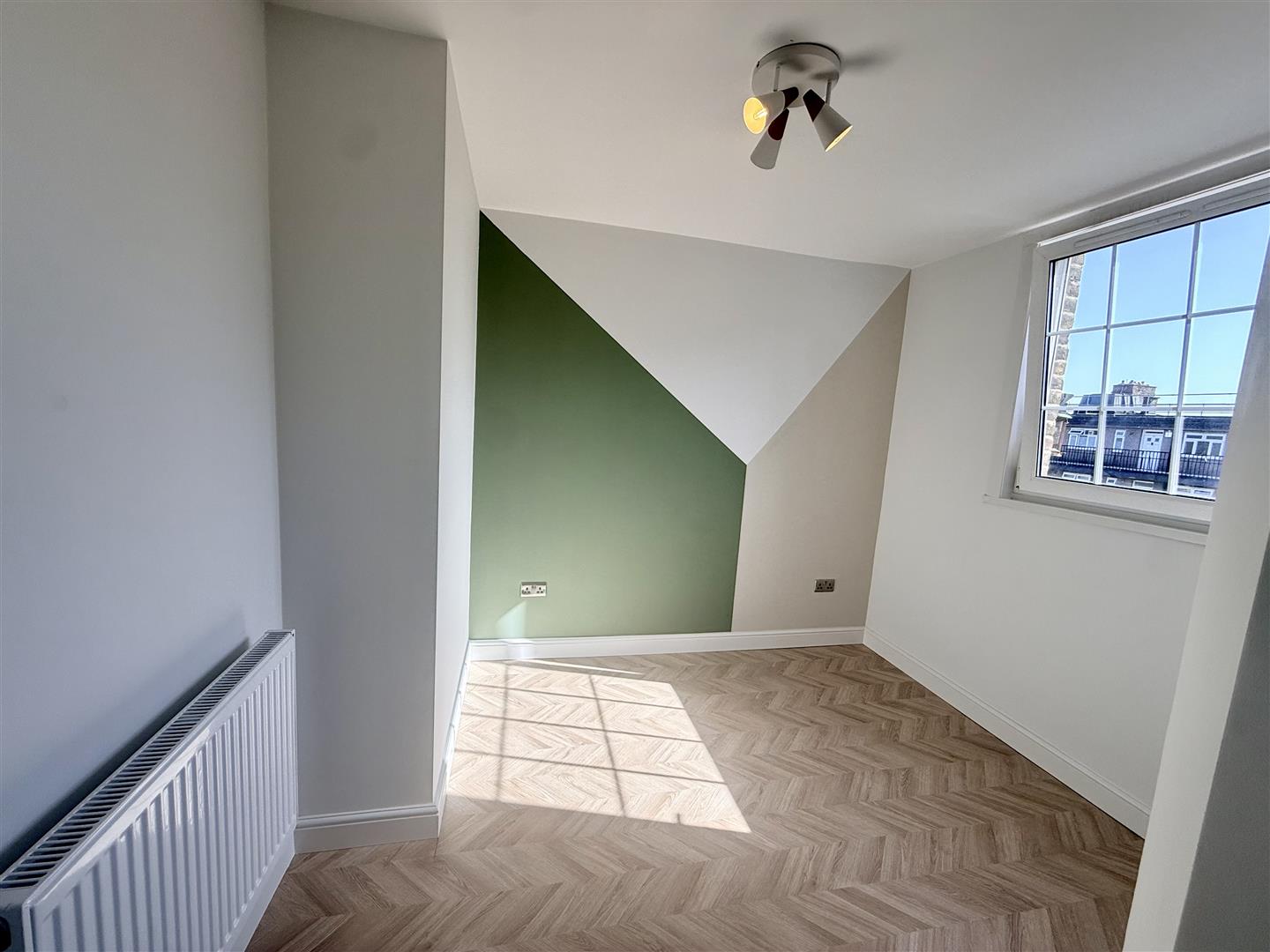 Flat Browning Street in Greater London
