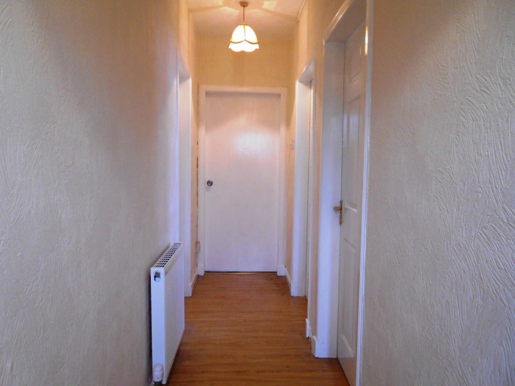 Flat Adamson Crescent in Dunfermline