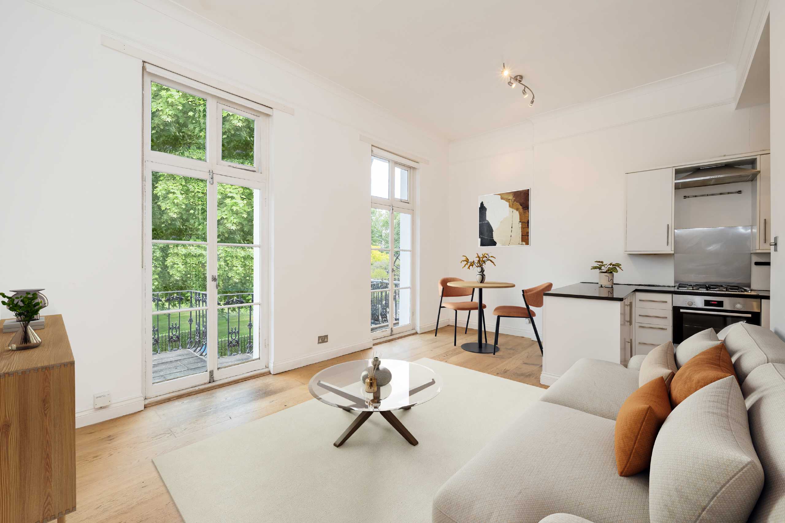 Flat Royal Crescent in Greater London