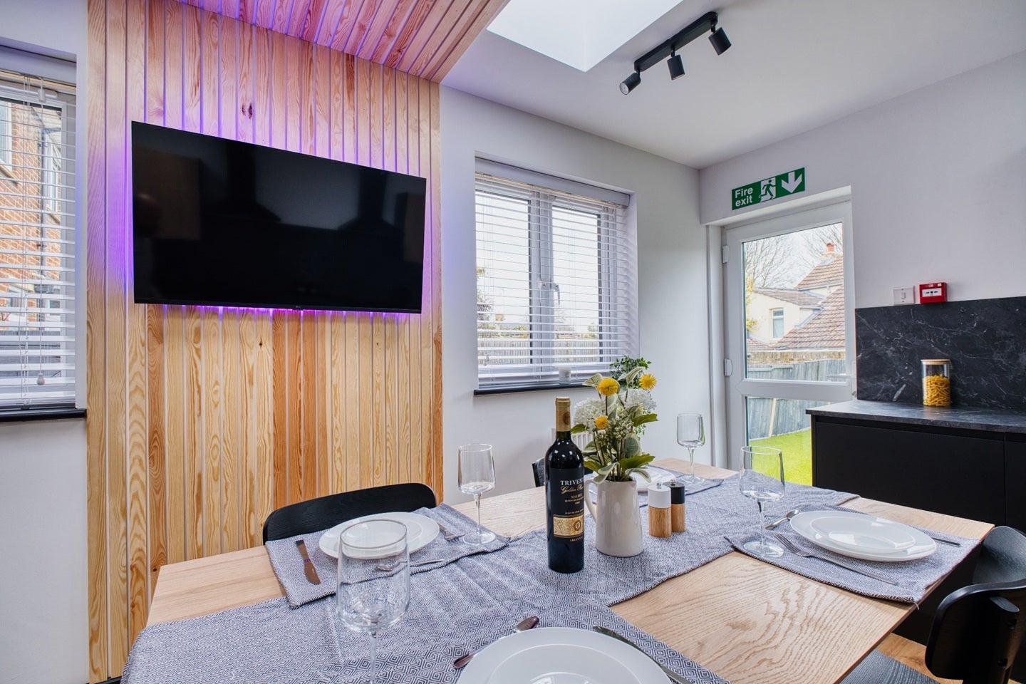Room Milburn Road in Gillingham