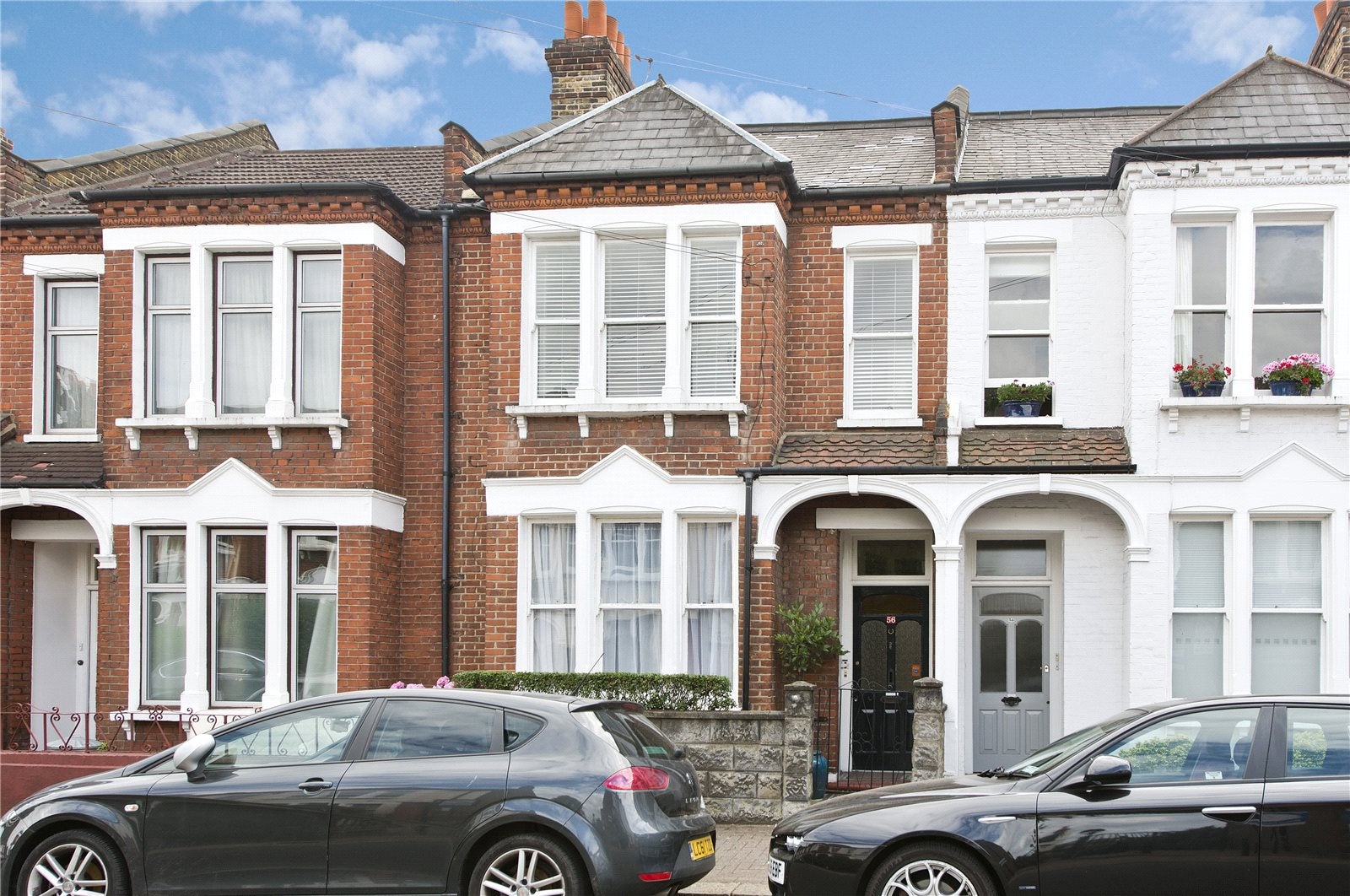 Flat Hazelbourne Road in Greater London