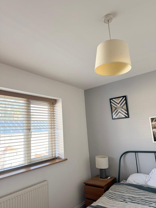 Room Didcot Road in Manchester