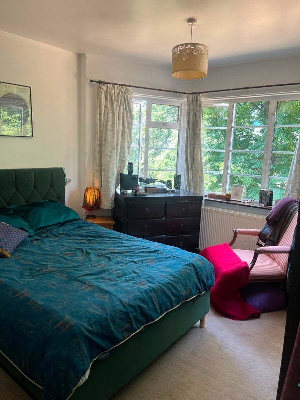 Room Grange Road in Greater London