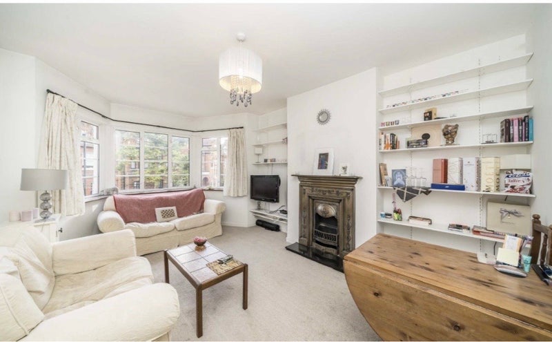 Room Grange Road in Greater London