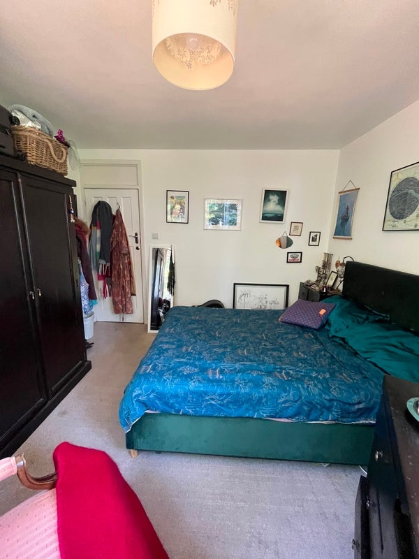Room Grange Road in Greater London