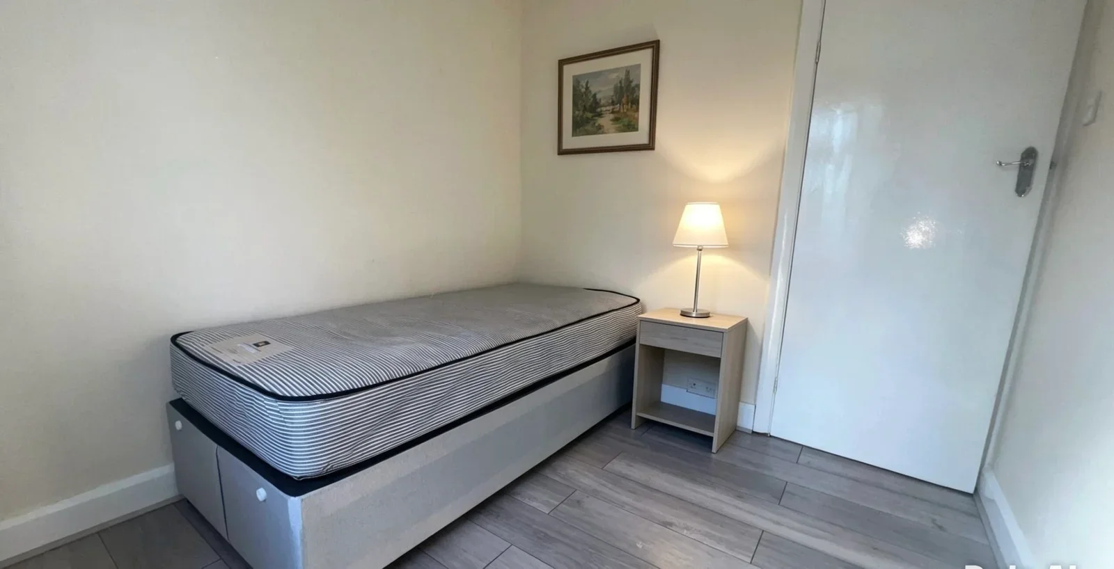 House Burnham Road in Luton