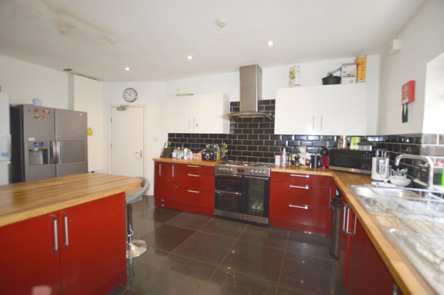 Room Bournemouth Road in Poole