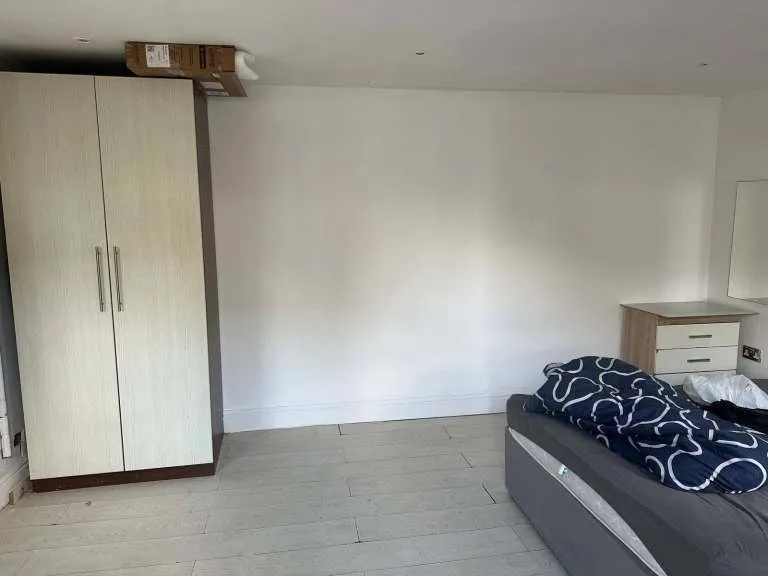 Flat The Broadway in Greater London