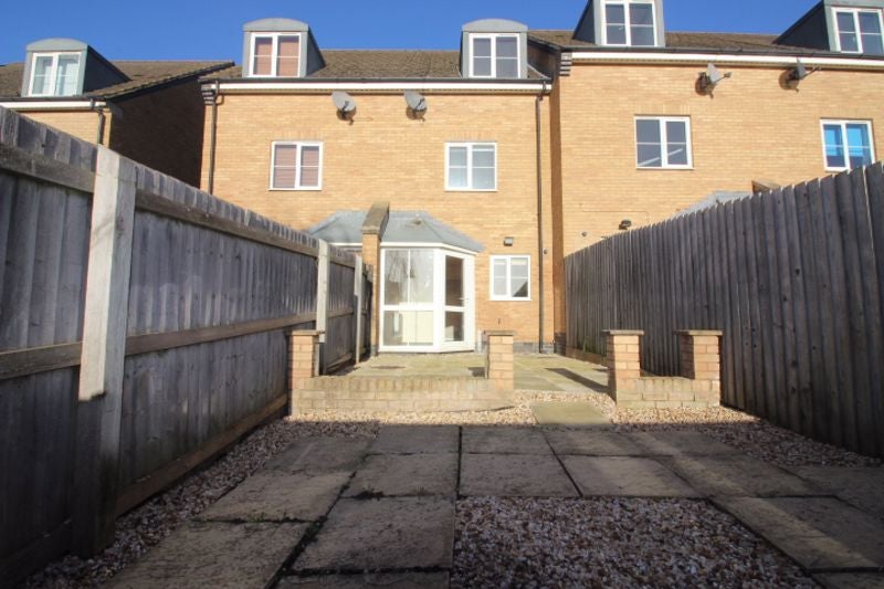 House Beaumont Way in Peterborough