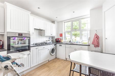 Flat College Crescent in London