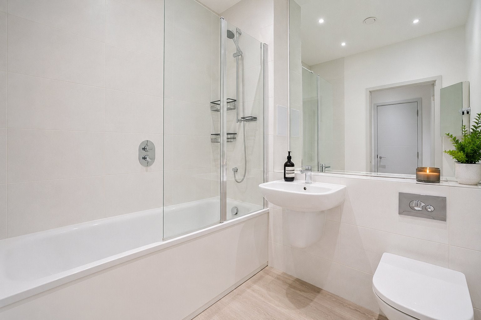 Flat Eagle Lane in Bracknell