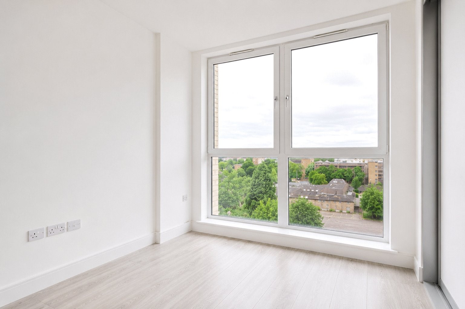 Flat Eagle Lane in Bracknell