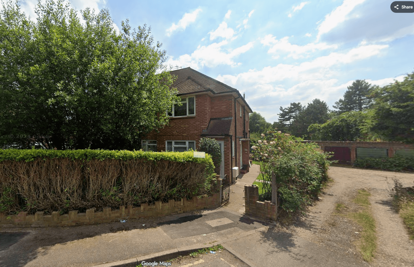 Flat Paddocks Close in Greater London