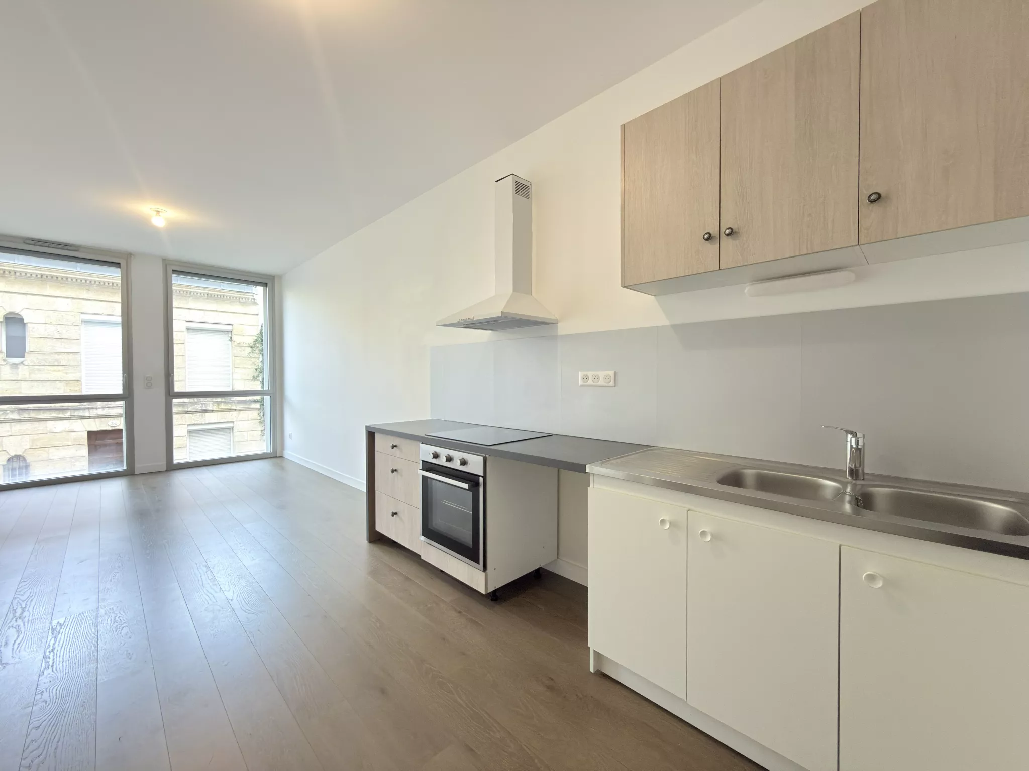 Flat Rue Charles Marionneau in Bordeaux